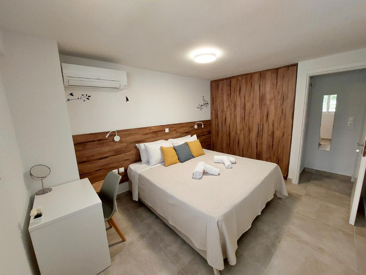 Naiads Nest - The Garden Gem Apartment Varkiza ภายนอก รูปภาพ