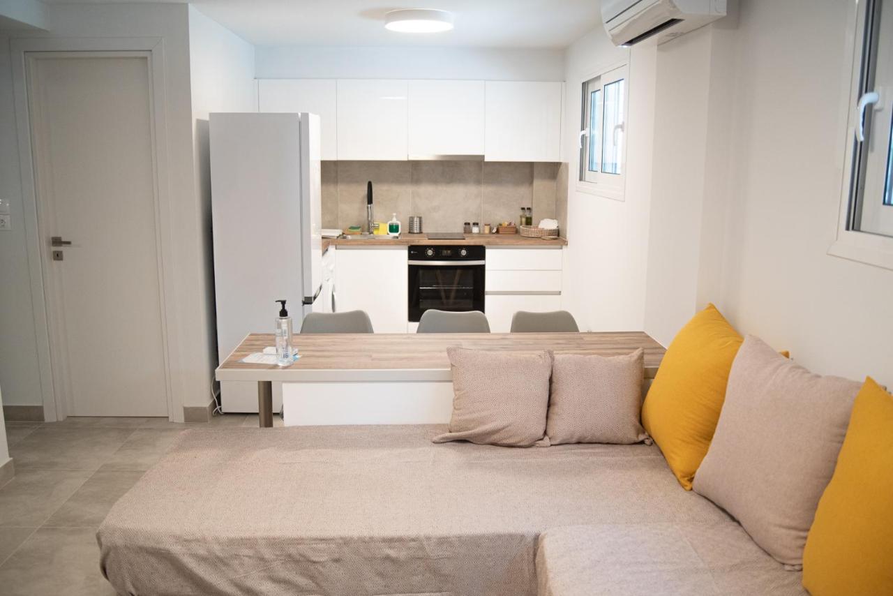 Naiads Nest - The Garden Gem Apartment Varkiza ภายนอก รูปภาพ